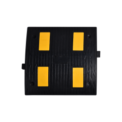 Reflektörlü Kauçuk Hız Kesici Kasis 50×50 cm